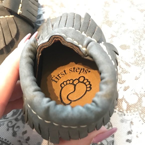 Infant/Toddler First Steps Fringe Moccasins - Picture 3 of 5